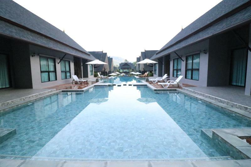 The Scene Cliff View Villas By Swiss-Belhotel Krabi town Buitenkant foto