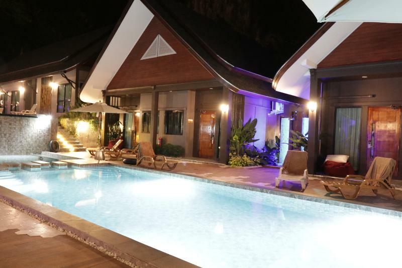 The Scene Cliff View Villas By Swiss-Belhotel Krabi town Buitenkant foto
